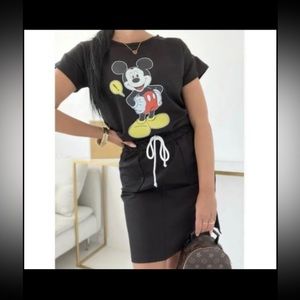 NEW Women's Black Set -Top Mickey Mouse and black skirt SZ XL